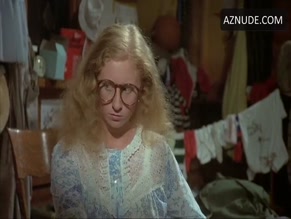 Kristine Debell in Meatballs