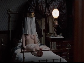 Lara Flynn Boyle in The Road To Wellville