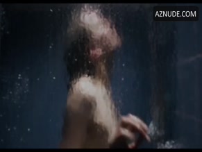 Lilith Stangenberg in Wild