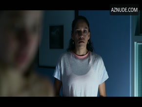 Lilliya Scarlett Reid in Chambers