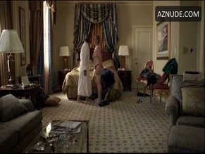 Lisa Long in Shameless