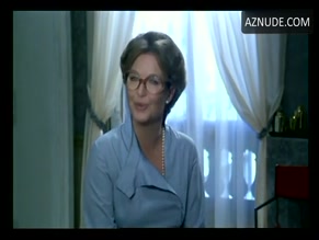 Lorraine Bracco in Duos Sur Canape