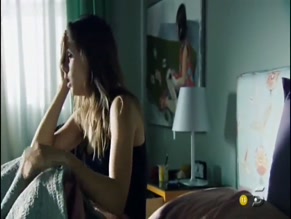 Aura Garrido in Angel O Demonio