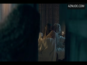 Manuela Mandracchia in Luna Nera