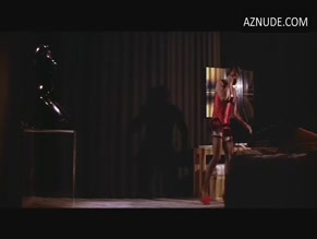 Marisa Berenson in S.o.b.