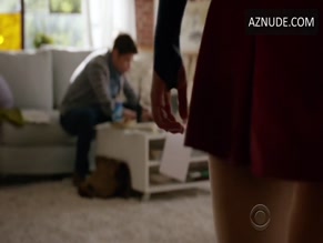 Melissa Benoist in Supergirl