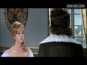 Michele Mercier in Angelique