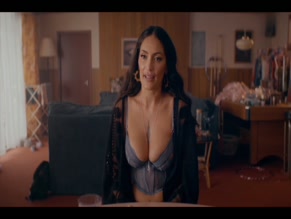 Moana Johnson in Madam