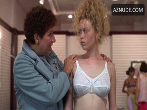 Natasha Lyonne in Slums Of Beverly Hills