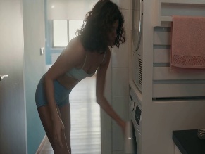 Nehir Erdogan in Mira: Life After Divorce