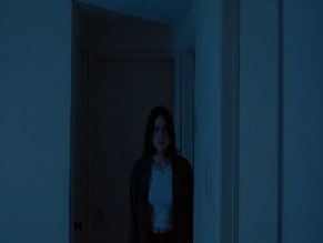 Nina Kiri in Undertone