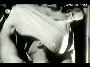 Nina Petri in Verzweiflung