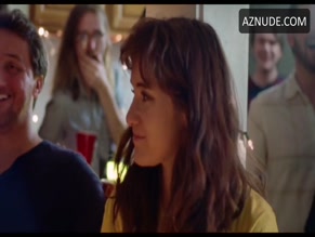 Noel Wells in Mr. Roosevelt