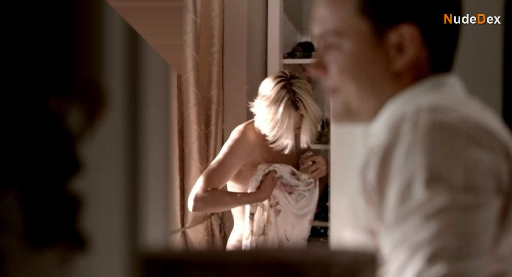 Adelaide Clemens in Rectify, photo 6