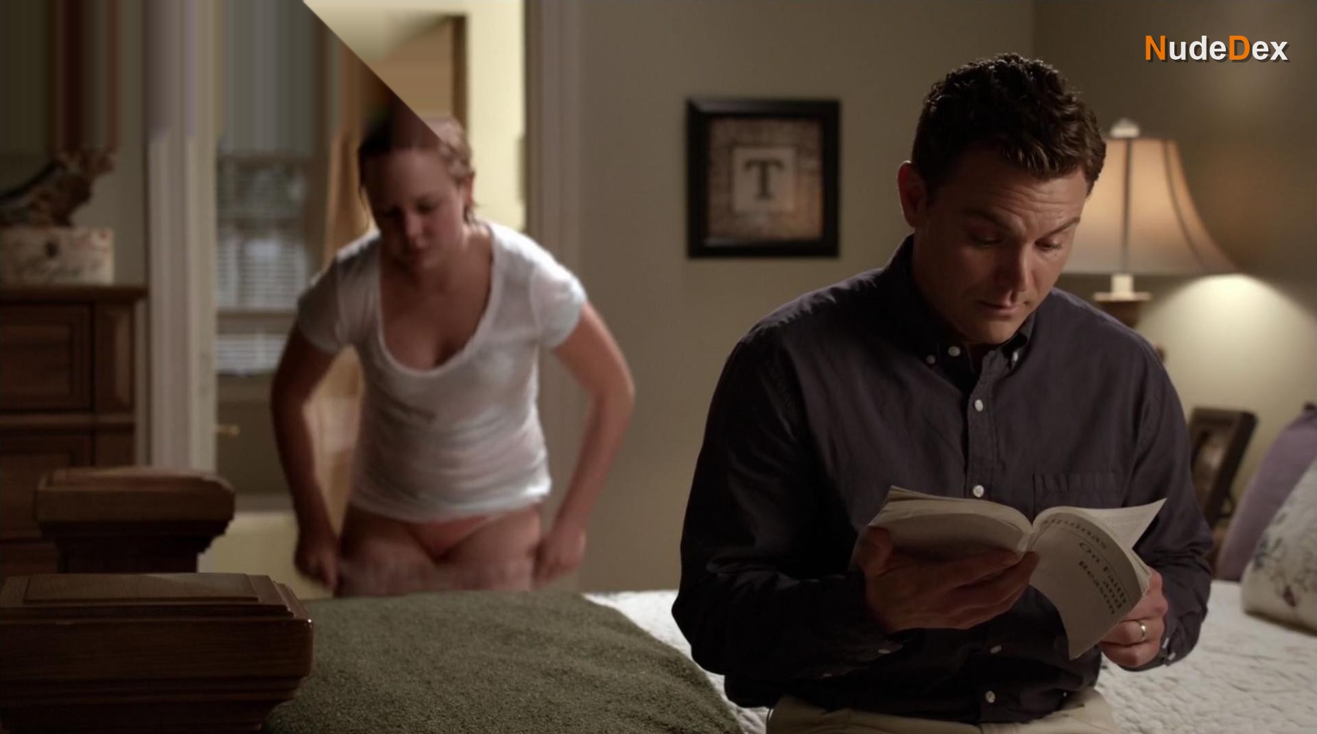 Adelaide Clemens in Rectify, photo 11