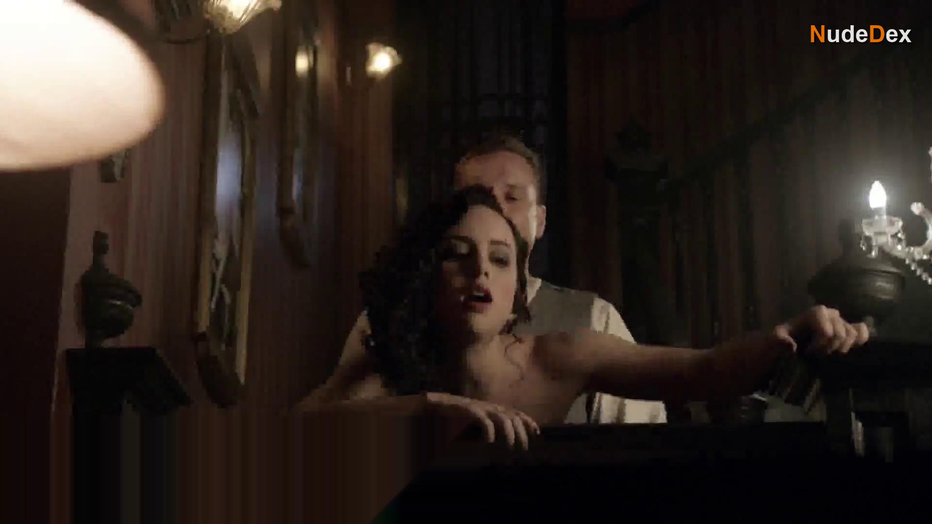 Adele Vuko in Underbelly, photo 2