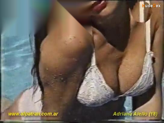 Adriana Aiello in Ritmo De La Noche, photo 5