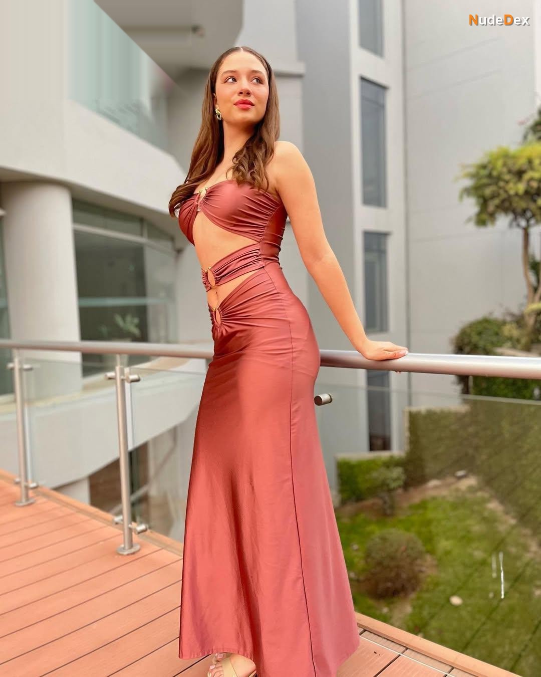 Adriana Campos-salazar in Al Fondo Hay Sitio, photo 17