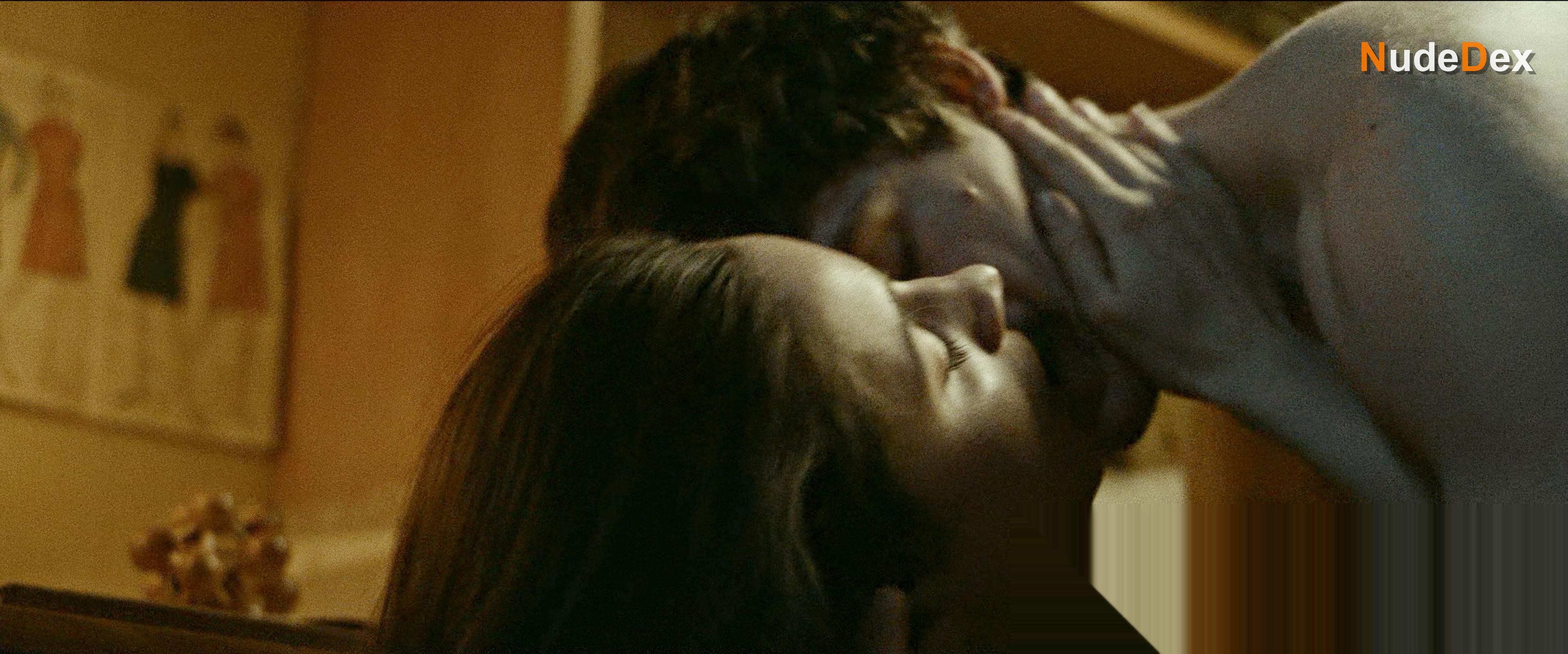 Adrianna Chlebicka in Operation Hyacinth, photo 3