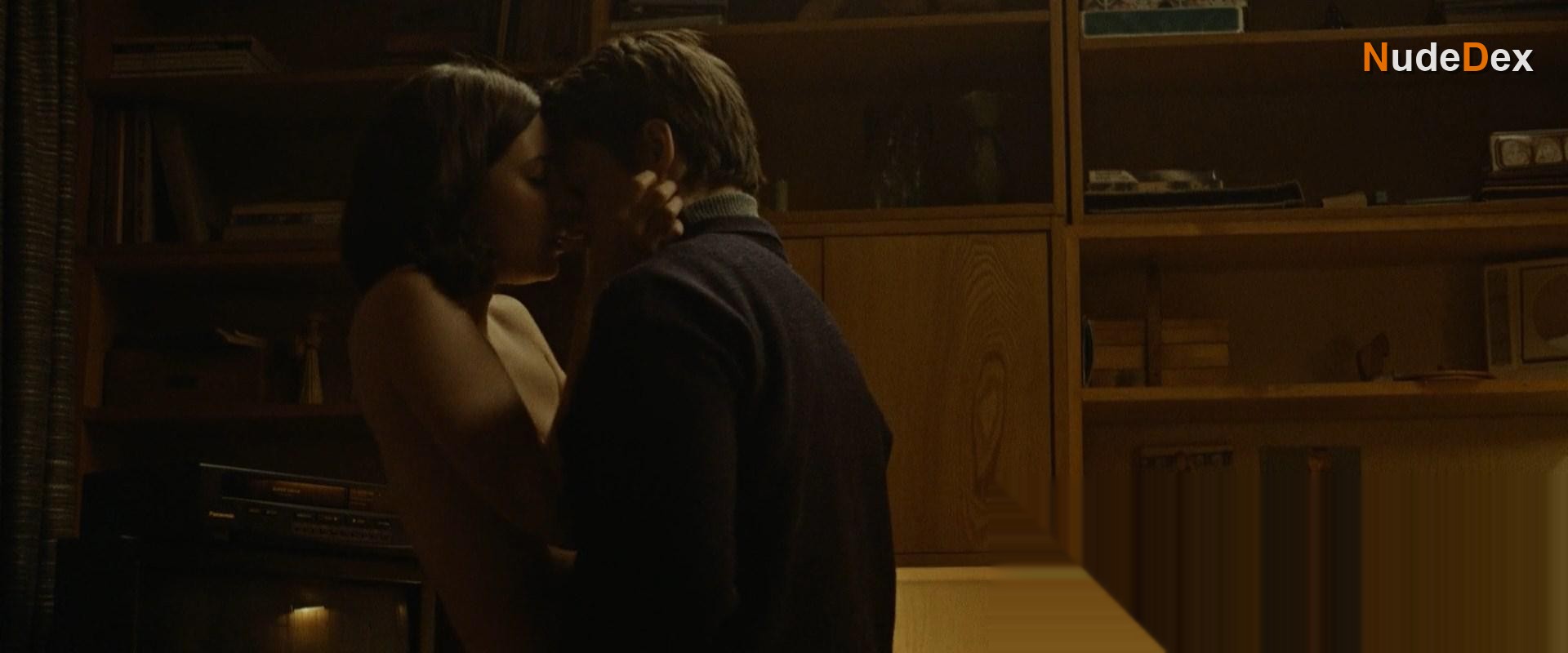 Adrianna Chlebicka in Operation Hyacinth, photo 15