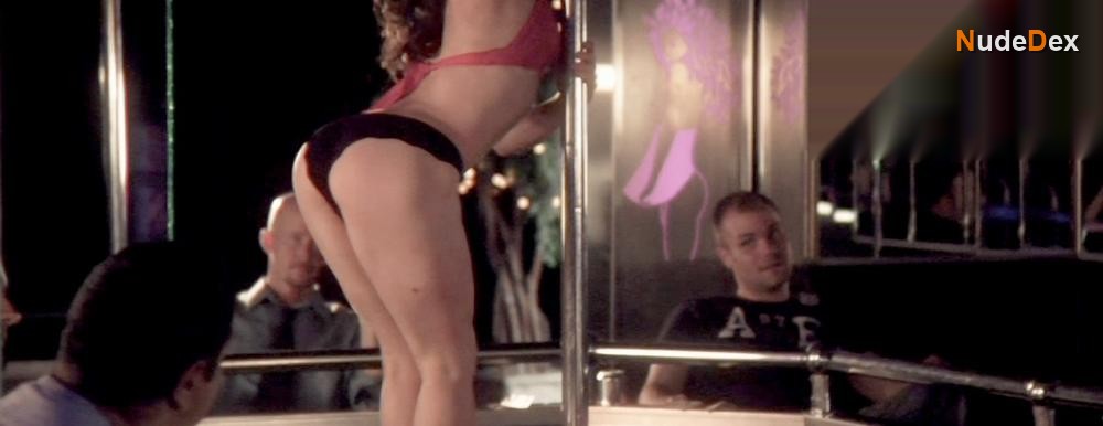 Adrienne Lavalley in Alien Opponent, photo 1
