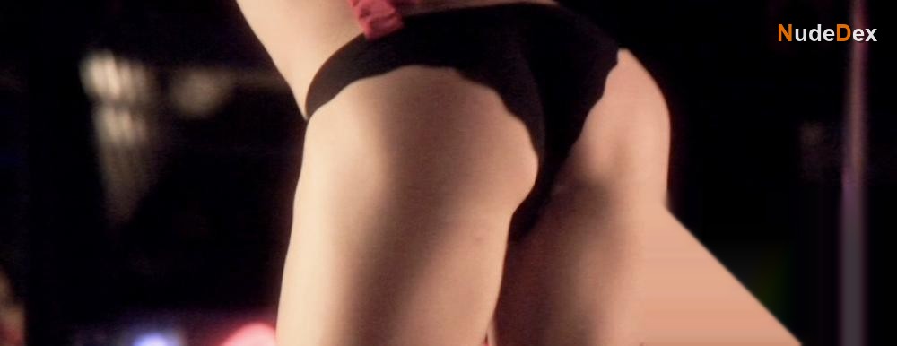 Adrienne Lavalley in Alien Opponent, photo 2