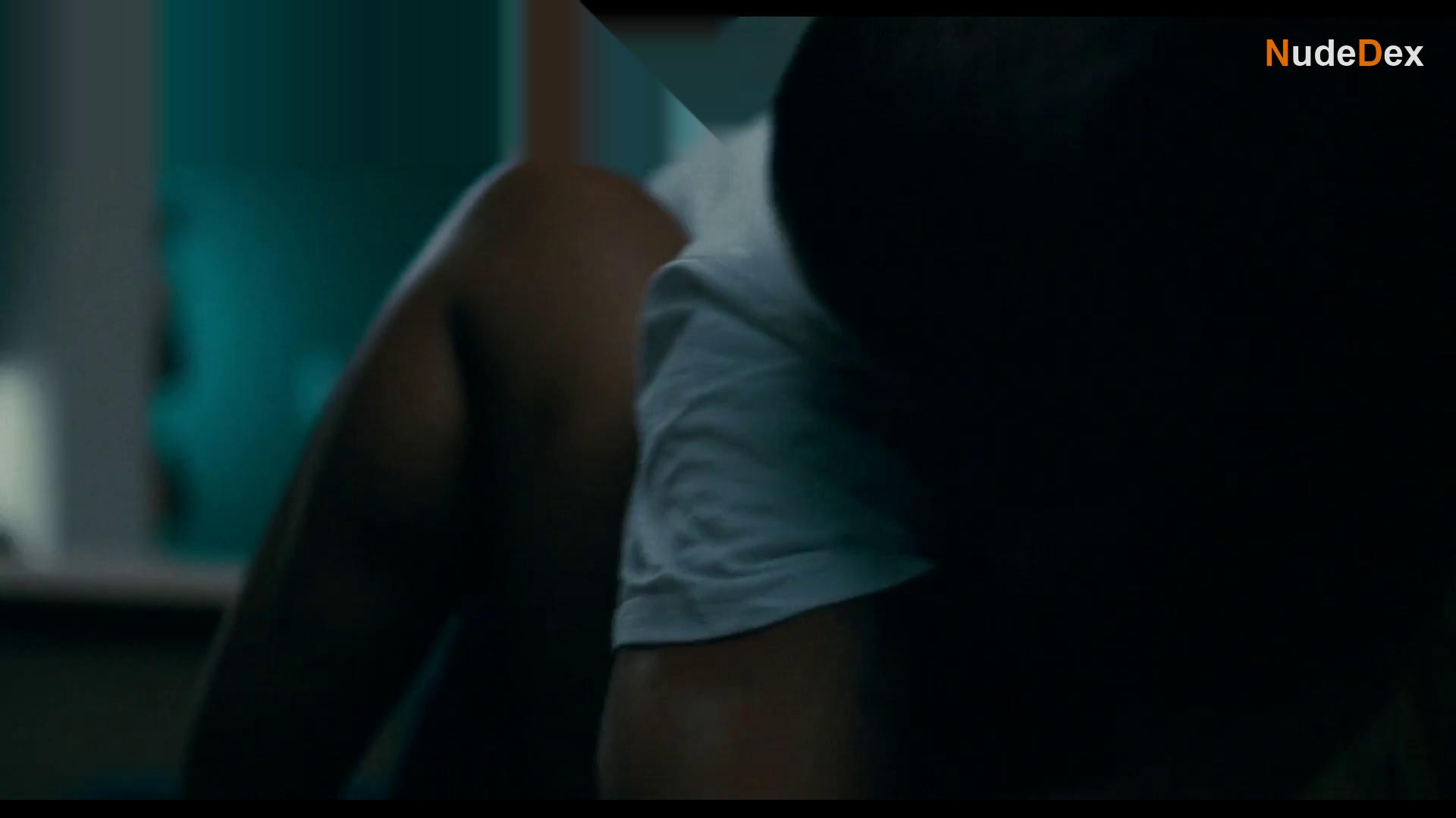 Aerial Washington in The Dead Thing, photo 4