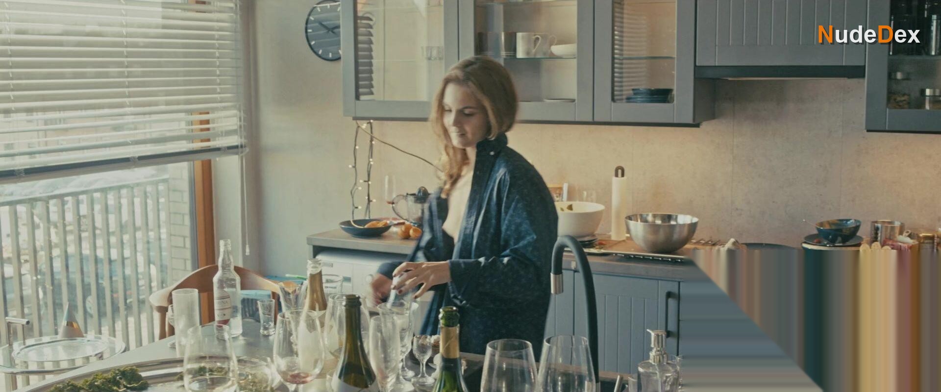 Agata Turkot in Good Home, photo 6