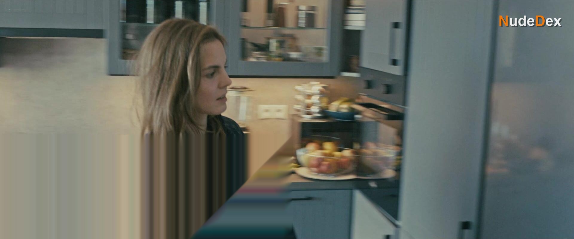 Agata Turkot in Good Home, photo 8