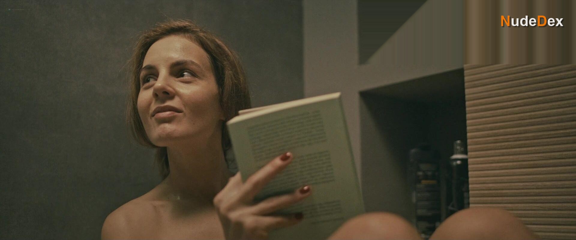 Agata Turkot in Good Home, photo 17