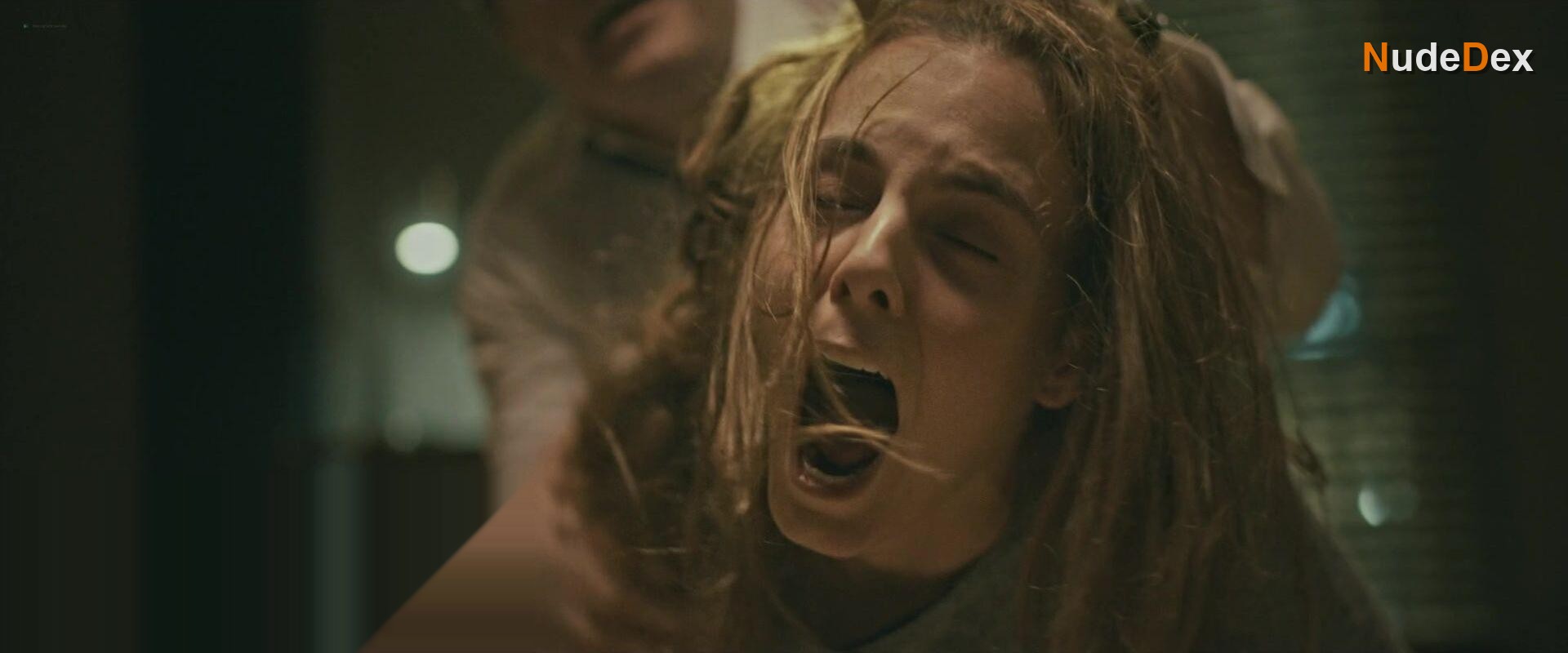Agata Turkot in Good Home, photo 18