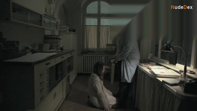 Agata Turkot in Women's Hell, photo 1