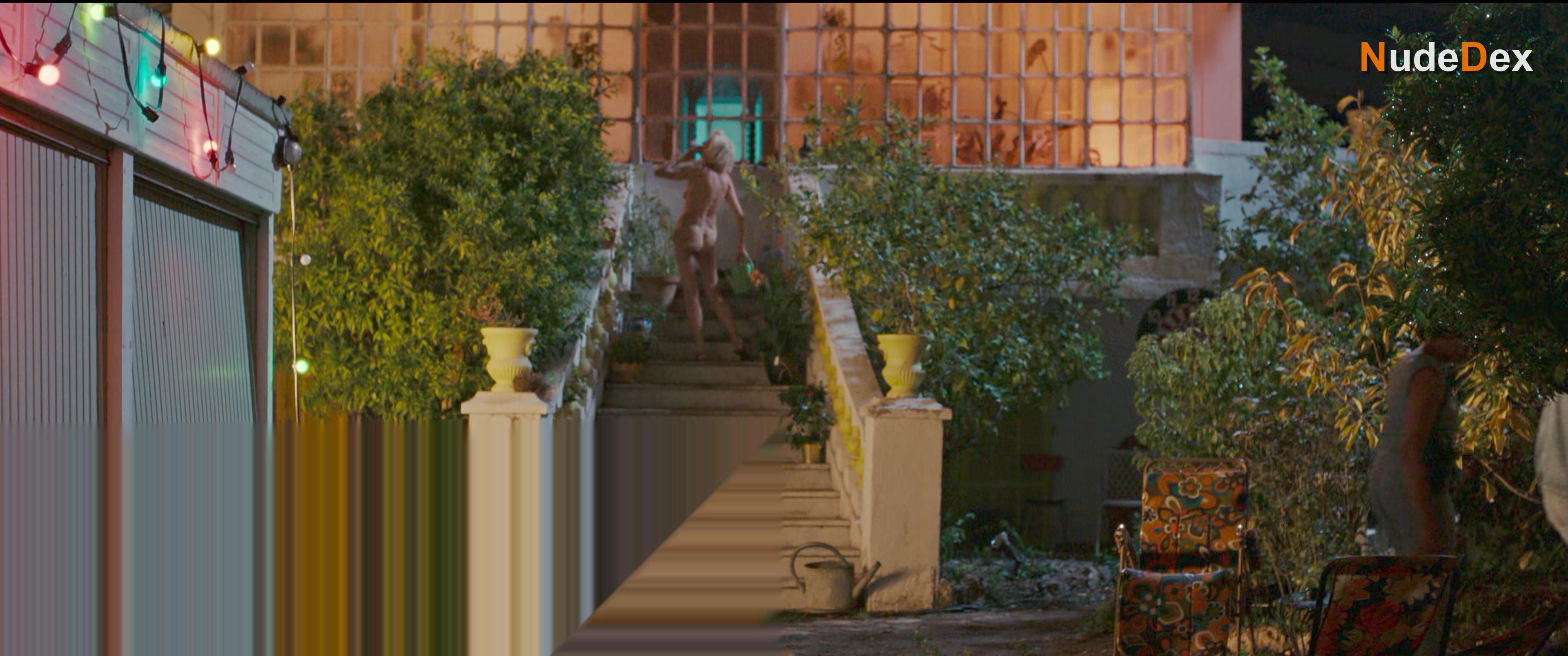 Agnes Croutelle in Nice Girls