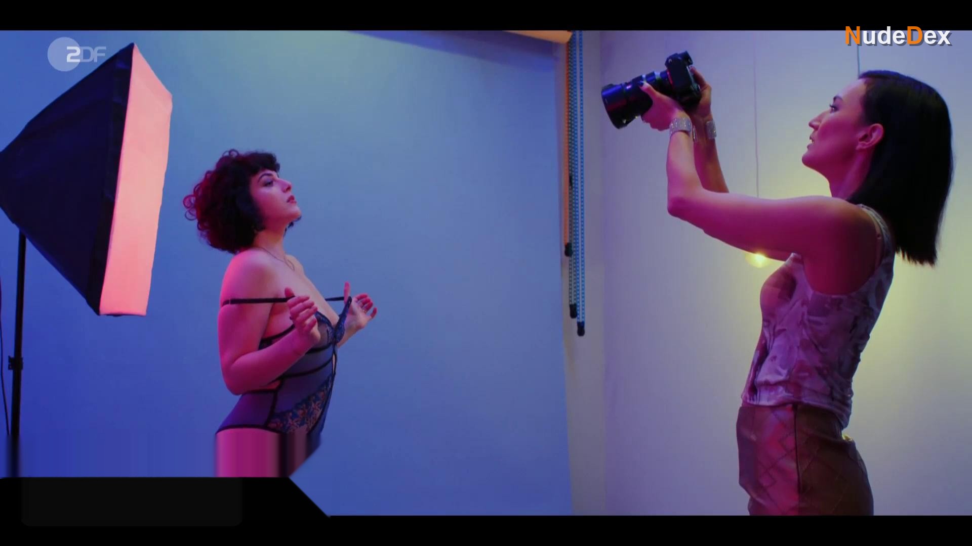 Agnes Kiyomi Decker in Watchme - Sex Sells, photo 11