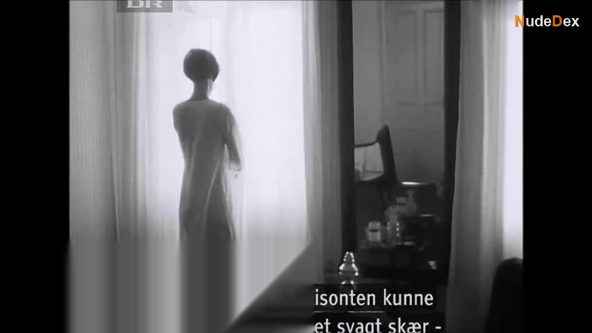 Agneta Ekmanner in Hugs And Kisses, photo 2