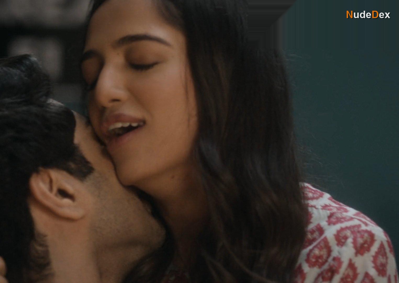 Muskkaan Jaferi in Mismatched