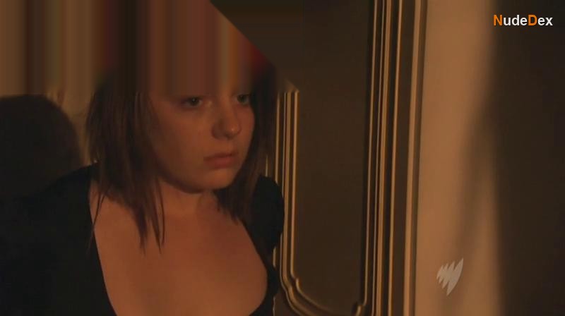 Aimee-ffion Edwards in Skins, photo 1