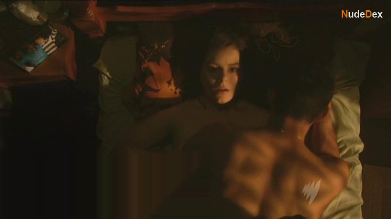 Aimee-ffion Edwards in Skins, photo 6