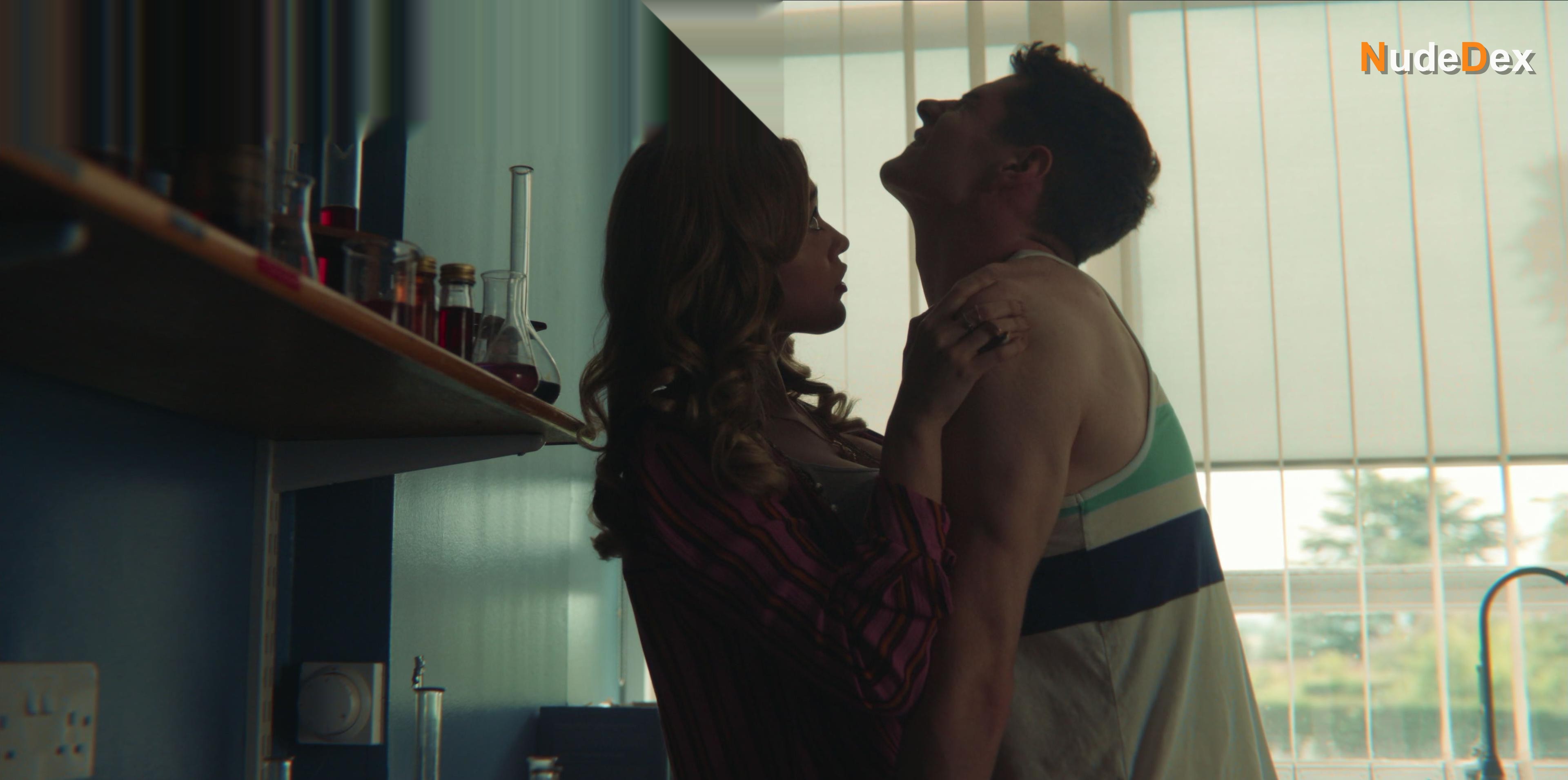 Aimee-lou Wood in Sex Education, photo 14