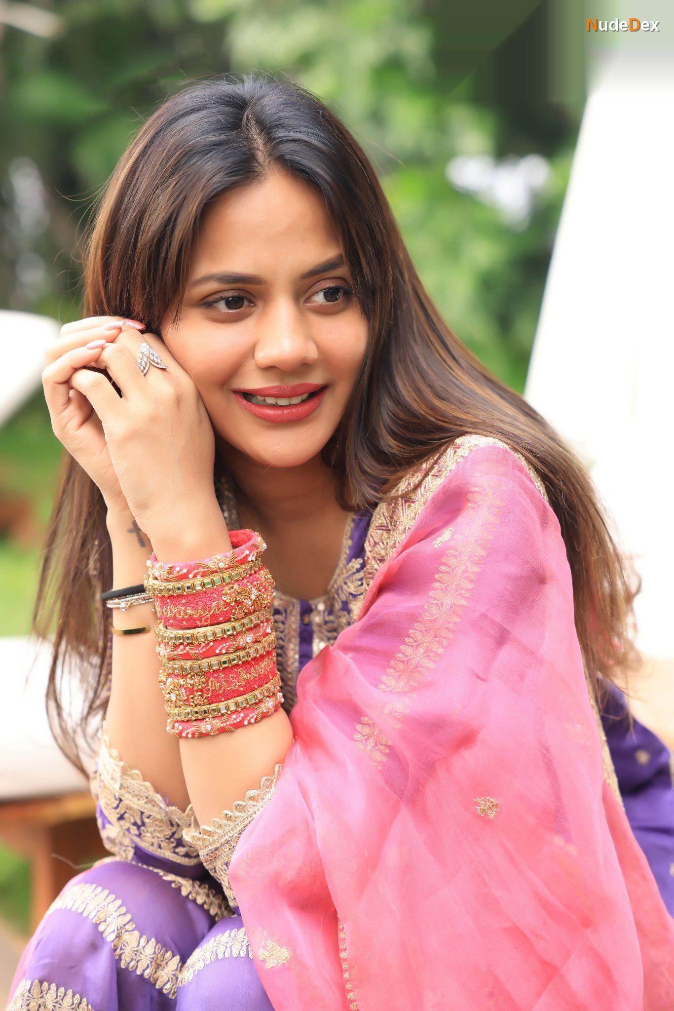 Aishwarya Dutta in Farhana, photo 4