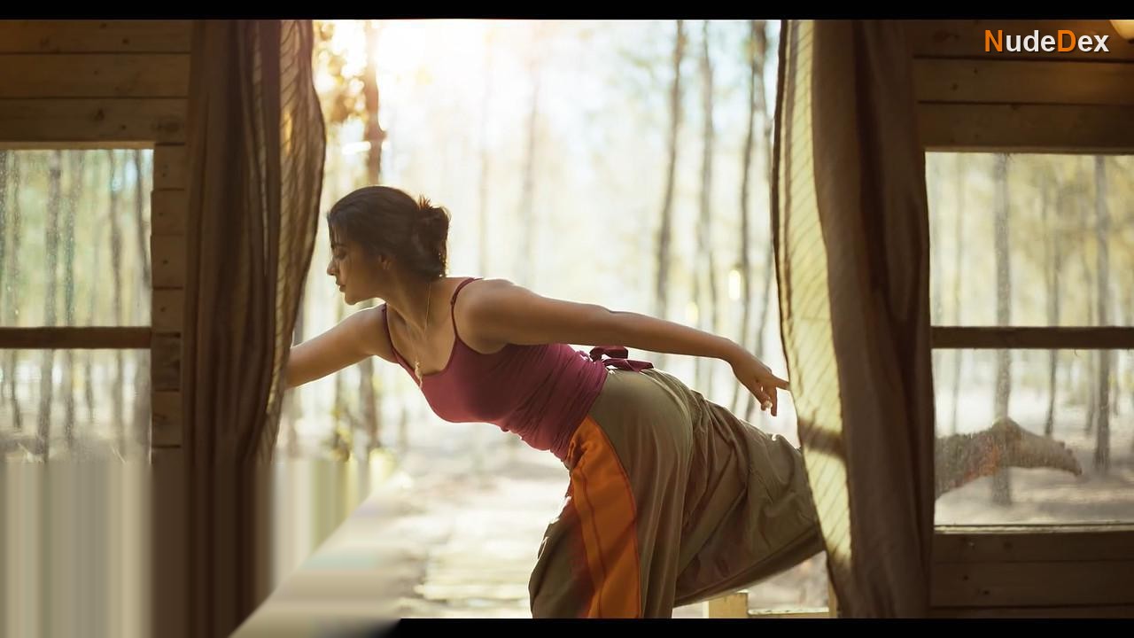 Aishwarya Rajesh in Bodhai Kadhai, photo 2
