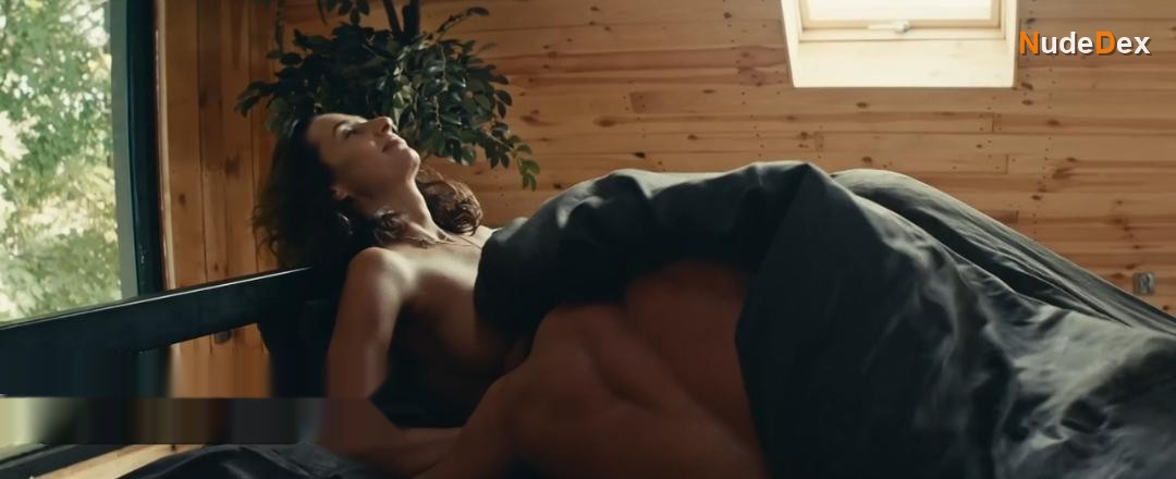 Aleksandra Poplawska in Underdog, photo 2