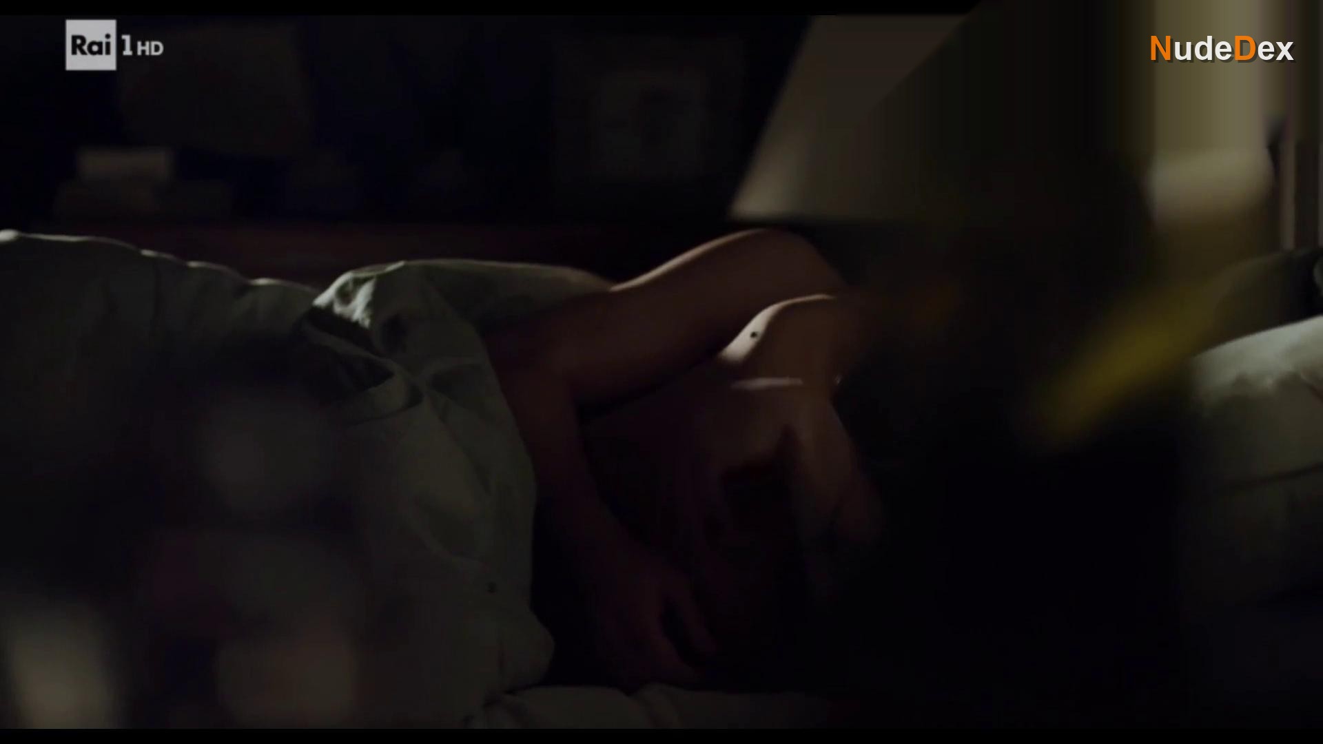 Alessandra Mastronardi in L'allieva, photo 3