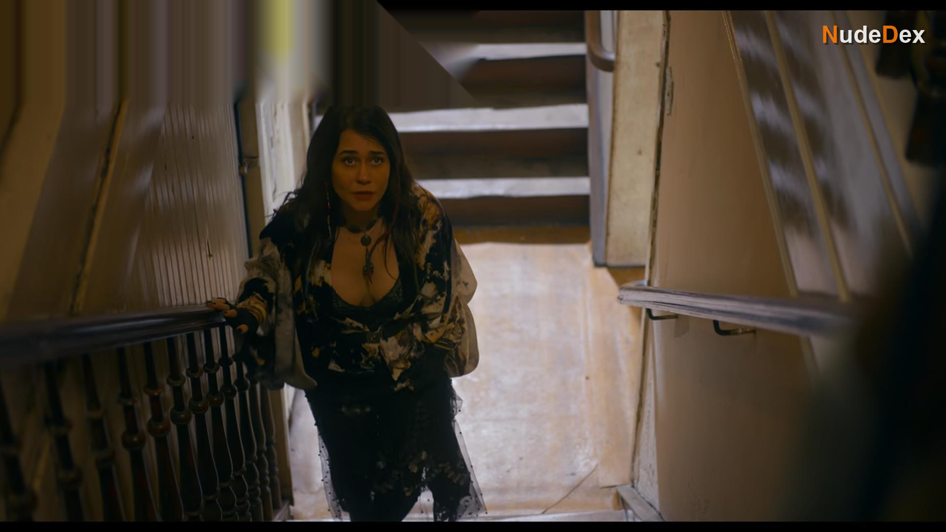 Alessandra Negrini in Invisible City, photo 9