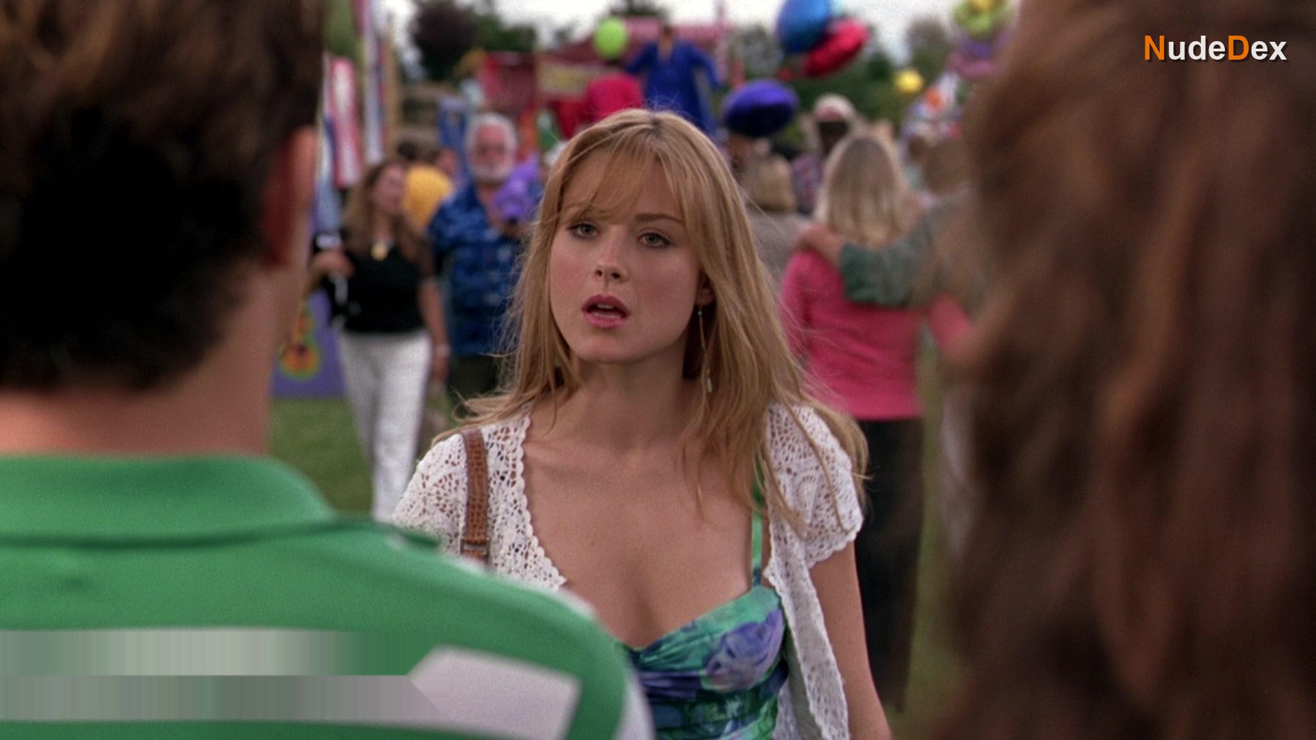 Alexandra Breckenridge in She's The Man, photo 10