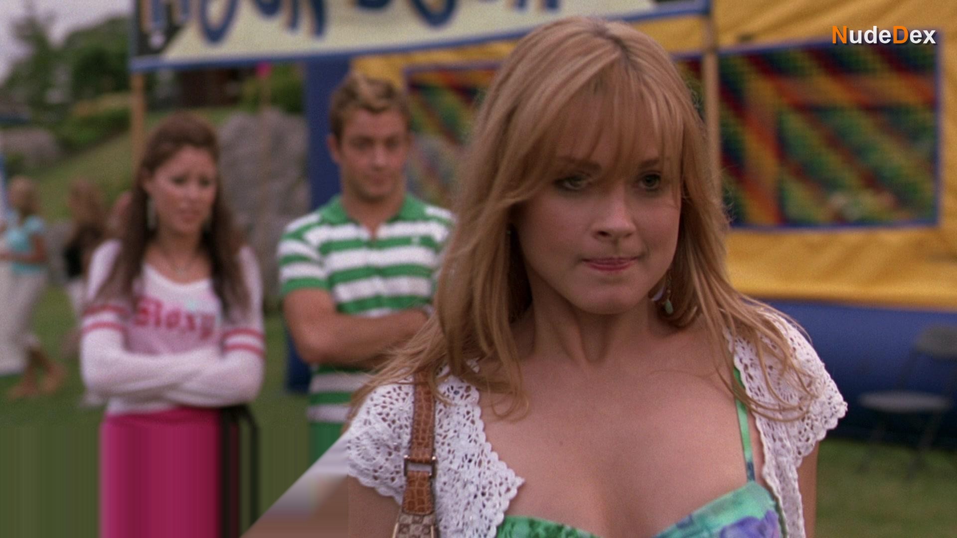 Alexandra Breckenridge in She's The Man, photo 12
