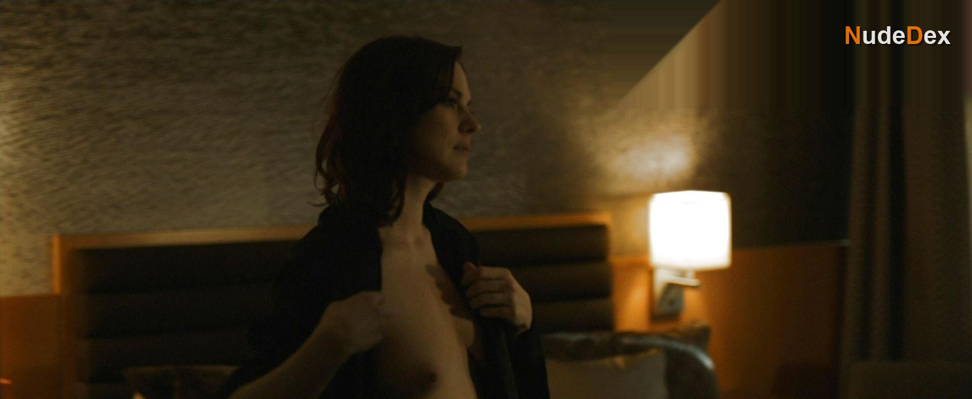 Alexandra Breckenridge in Zipper, photo 6