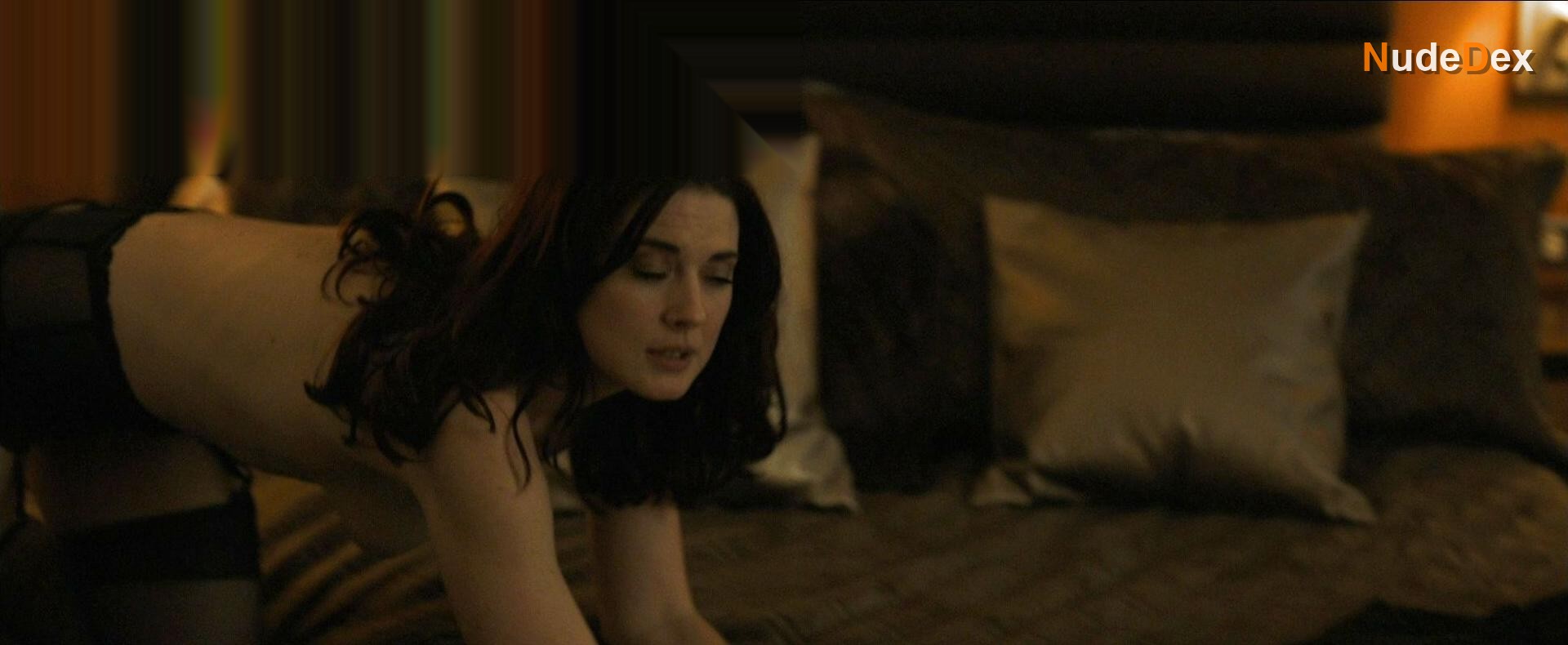 Alexandra Breckenridge in Zipper, photo 7