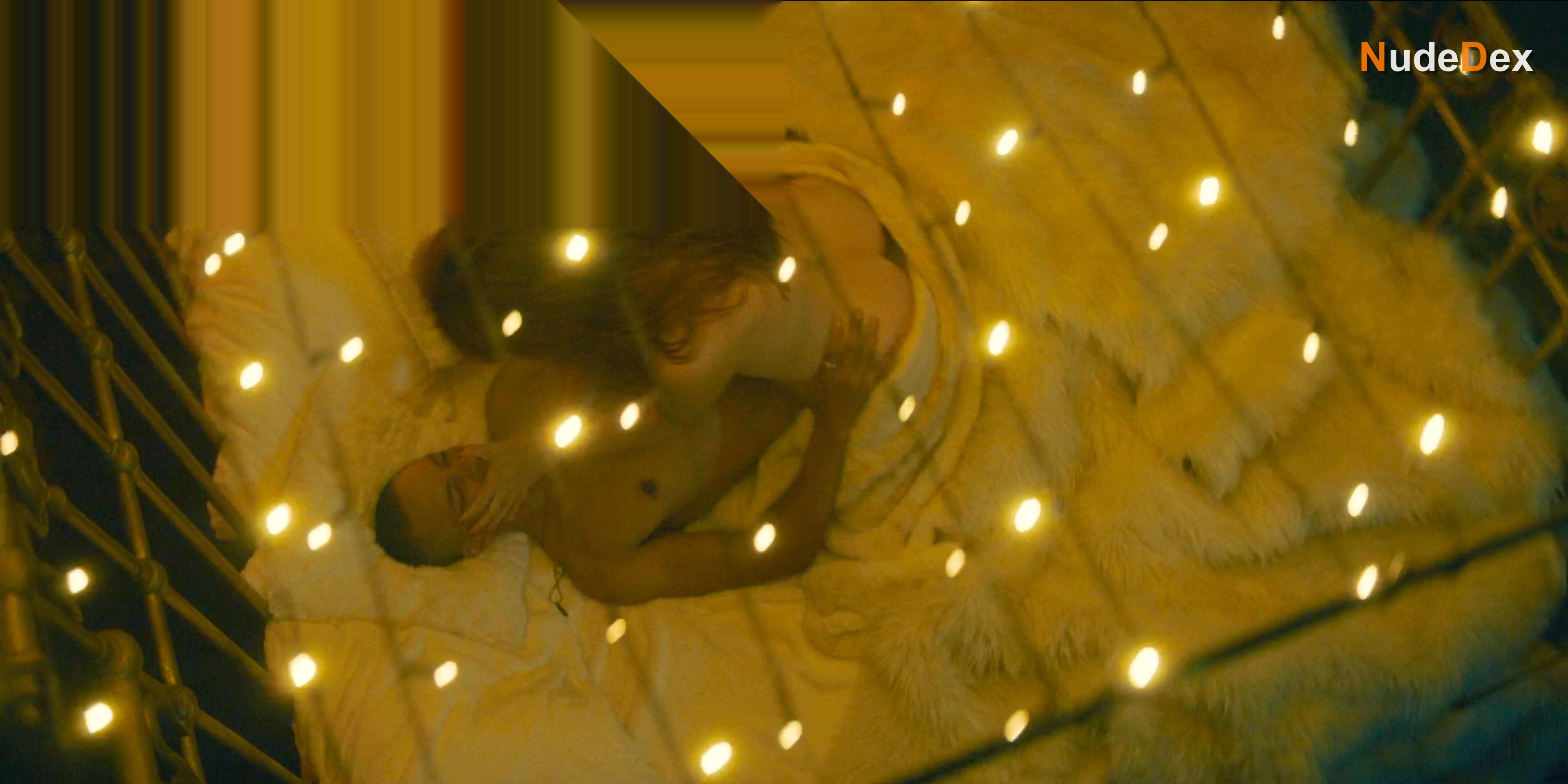 Alexandra Cismondi in Escort Boys, photo 9