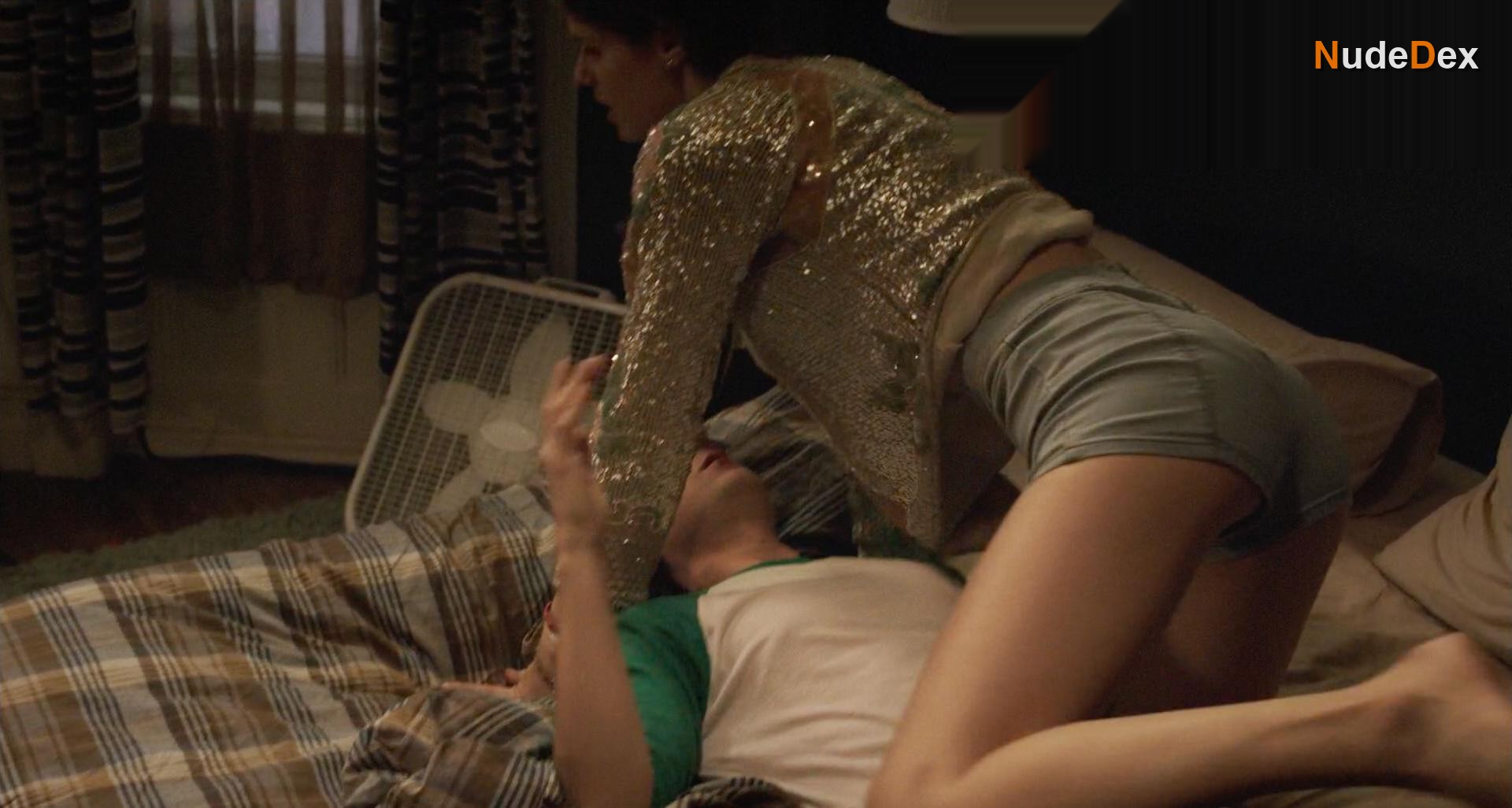 Alexandra Daddario in Baked In Brooklyn, photo 3